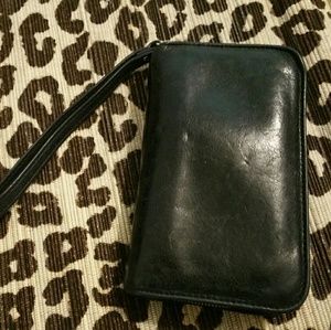 HOBO THE ORIGINAL LEATHER WRISTLET